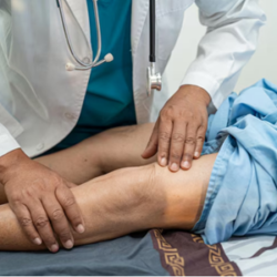 Leading Knee Replacement Surgeons at Sant Parmanand Hospital, Delhi